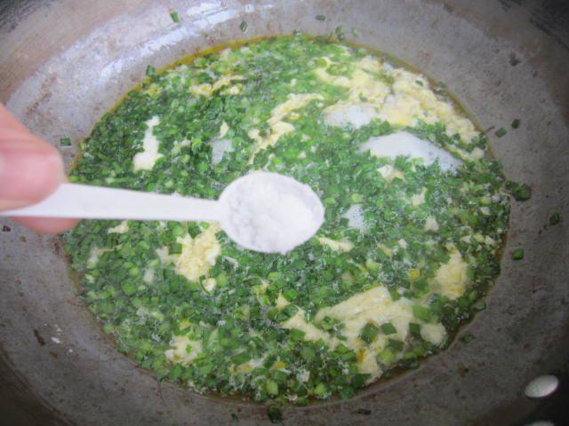 韭菜鸡蛋打卤面步骤7