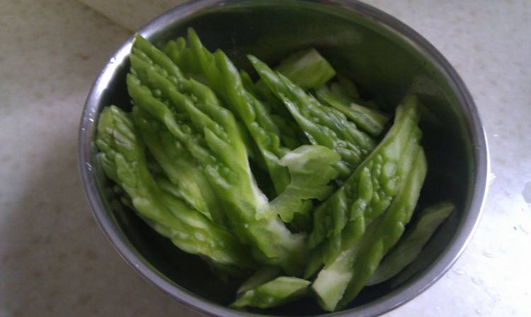 双瓜炒肉步骤3
