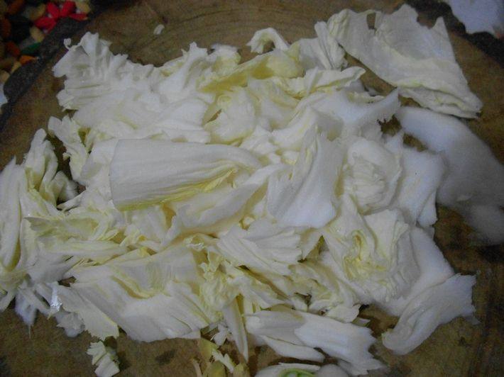 土豆炒白菜胡萝卜步骤1