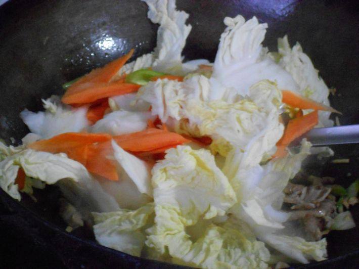 炒木耳白菜片步骤4