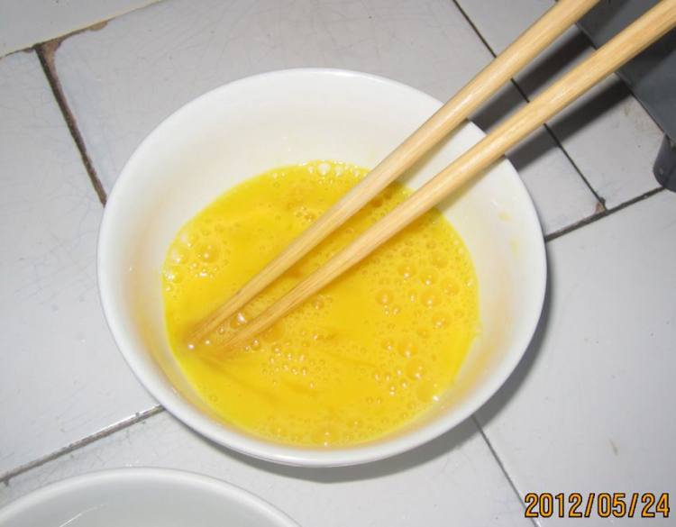 木耳黄瓜鸡蛋汤步骤3
