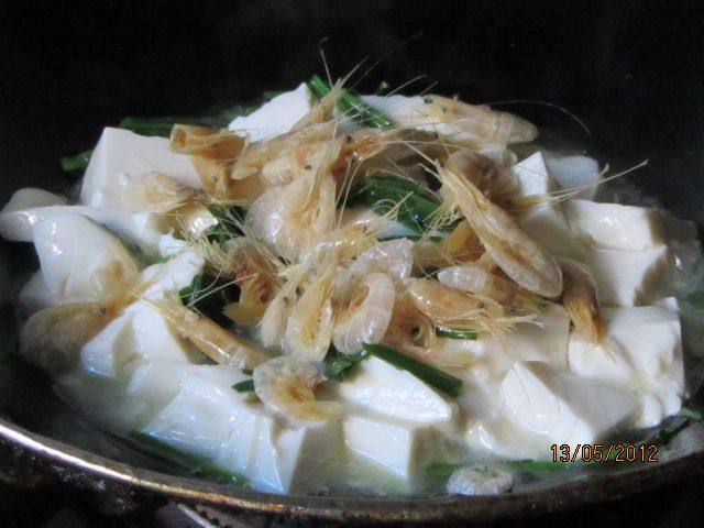 韭菜虾干烧豆腐步骤7