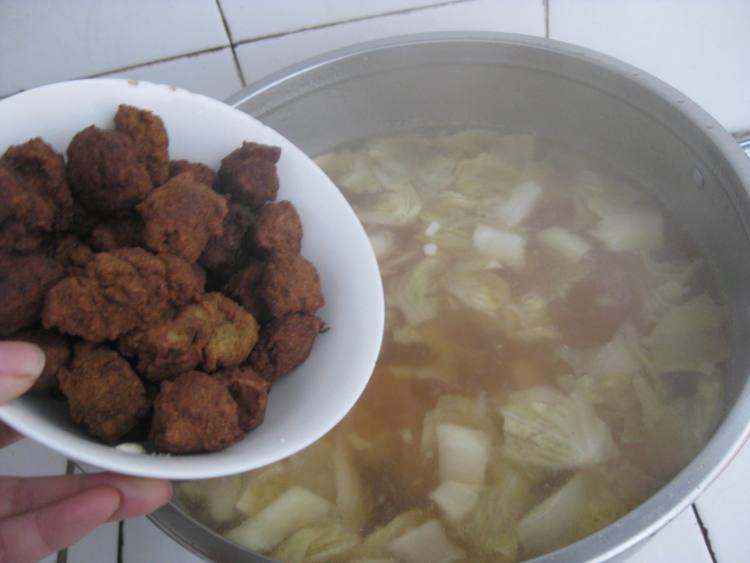 豆腐绿豆丸子汤步骤6