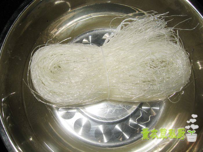 排骨白玉菇汤步骤4