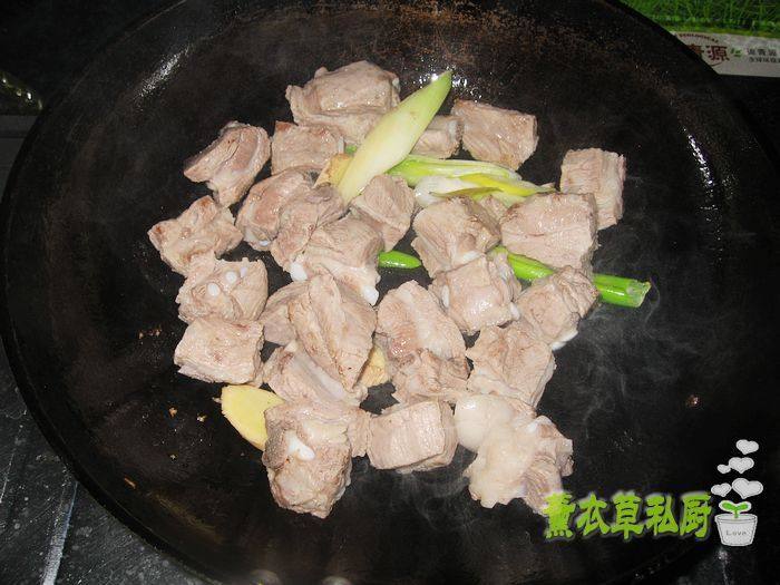排骨白玉菇汤步骤6