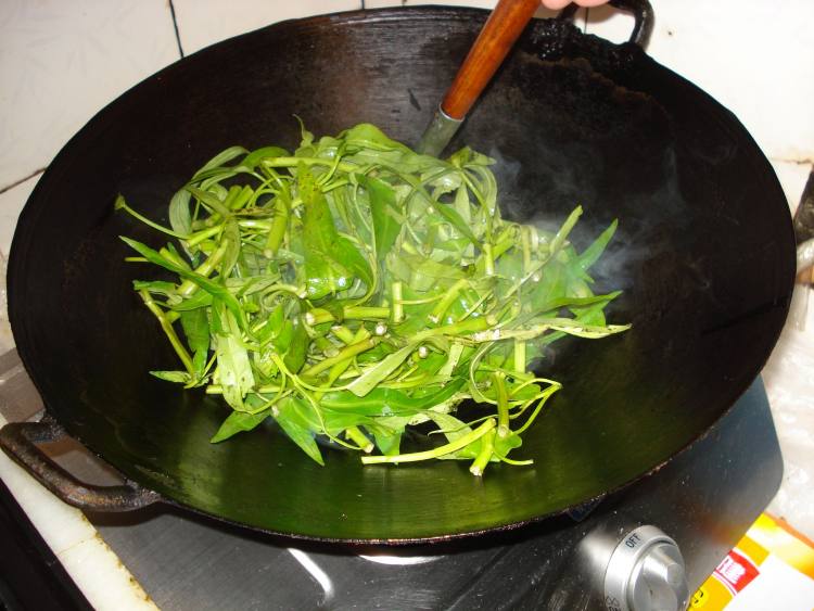 香菇竹叶菜步骤4