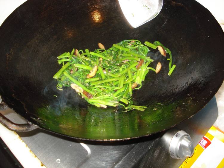 香菇竹叶菜步骤6