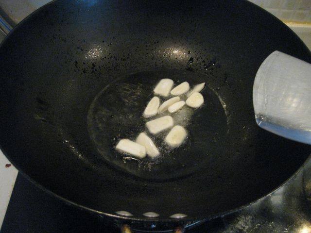 莴笋炒豆干步骤4