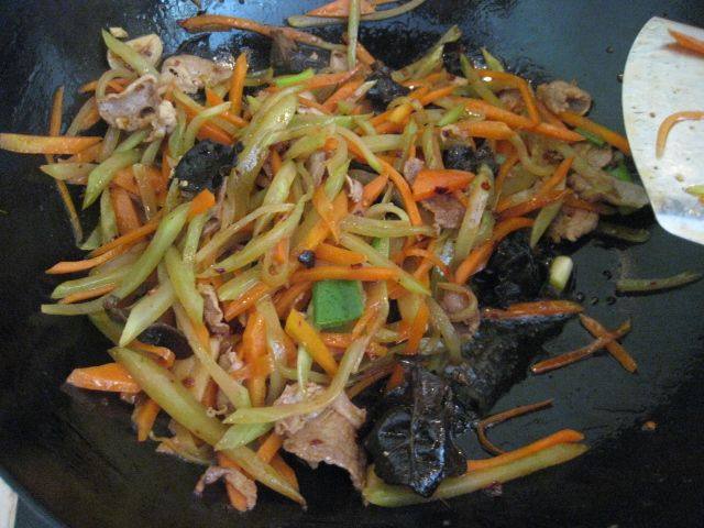 莴笋丝炒肉步骤11