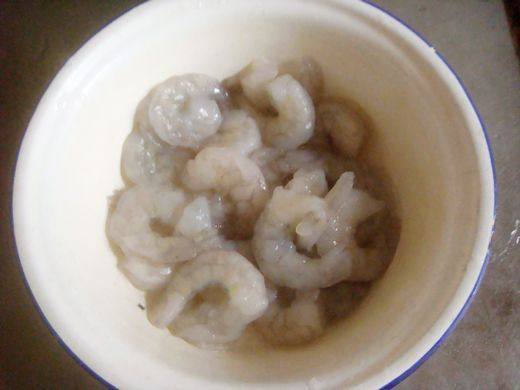 木瓜西芹虾仁步骤1