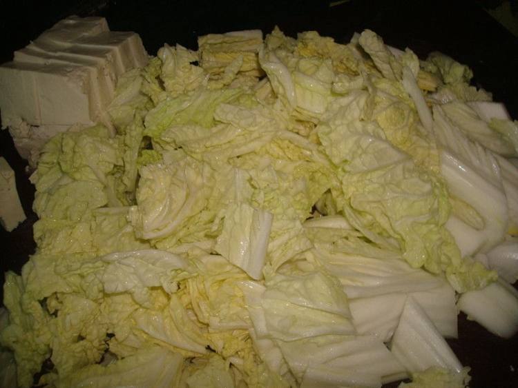 炸豆腐炖白菜步骤1