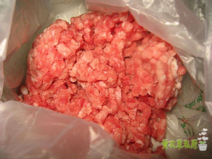 口蘑菠菜汆丸子步骤1