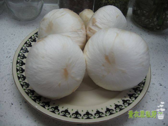 口蘑菠菜汆丸子步骤4