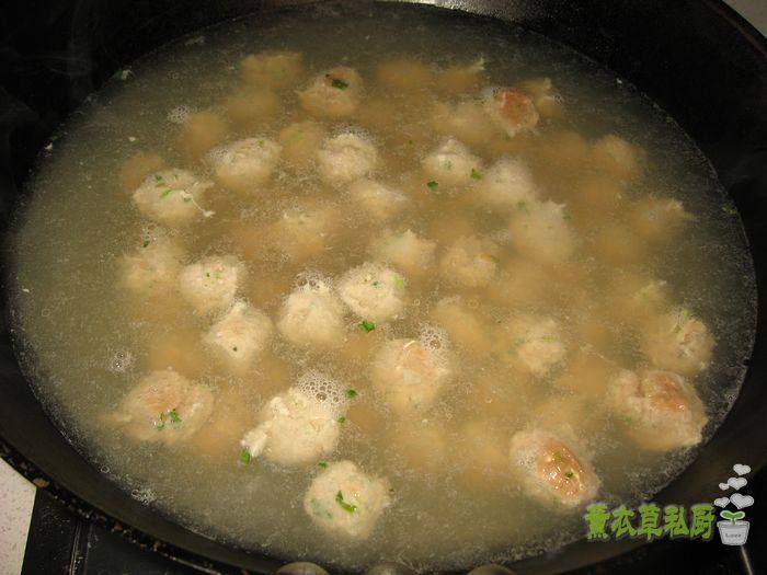 口蘑菠菜汆丸子步骤12