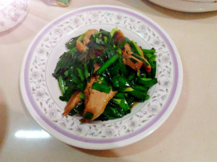 韭菜炒鸭肉步骤6