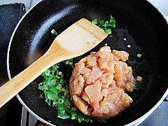 双菇毛豆鸡丁步骤6