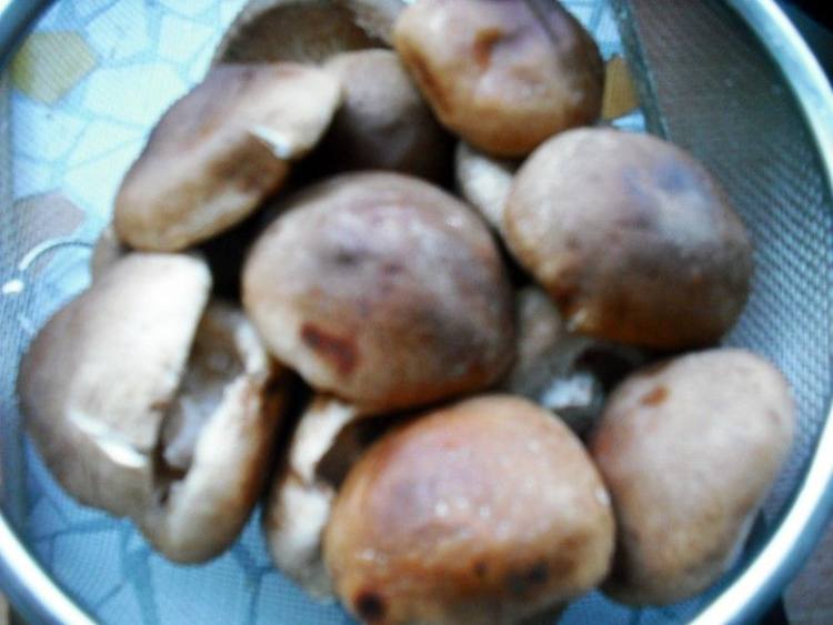 香菇扒菜胆步骤1