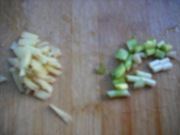 素炒韭菜红椒土豆丝步骤7