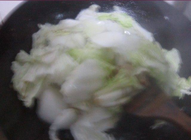 白菜豆腐炒肉步骤6