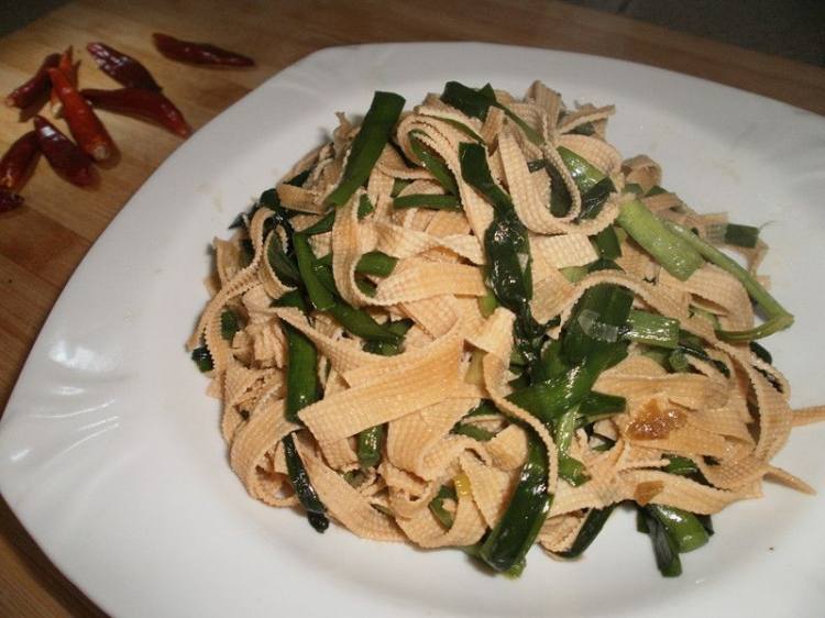 干豆腐炒韭菜步骤8