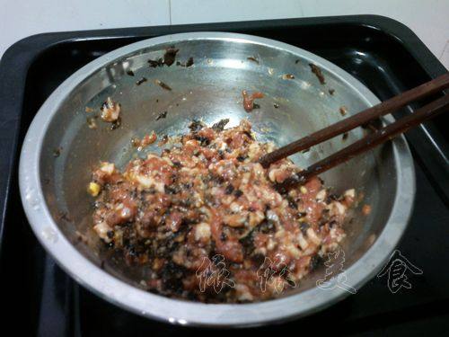 黑木耳肉饼步骤3