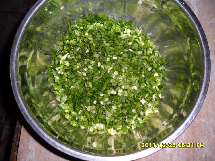 韭菜豆腐包子步骤2