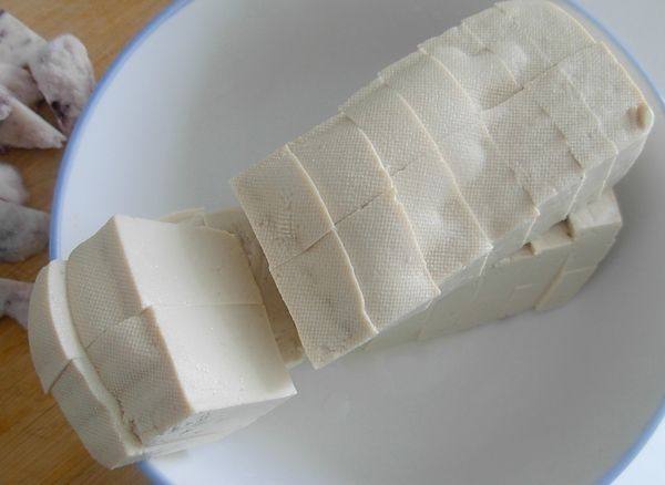 韭菜辣炒豆腐步骤1