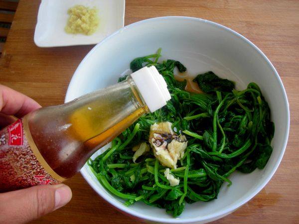蒜泥菠菜塔步骤4