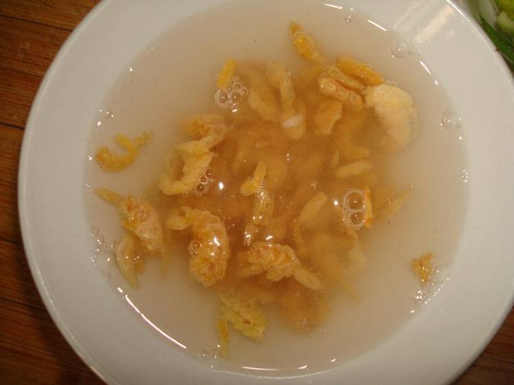海米炒芹菜步骤2