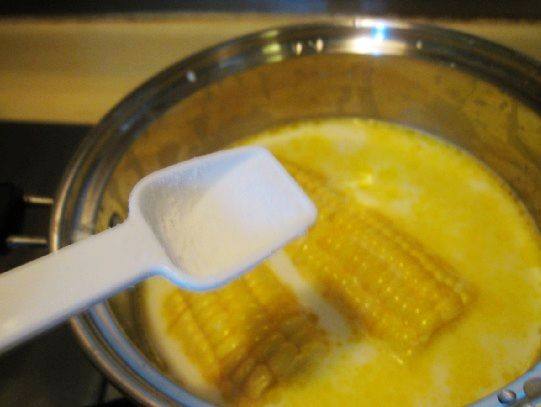 牛奶玉米棒步骤4