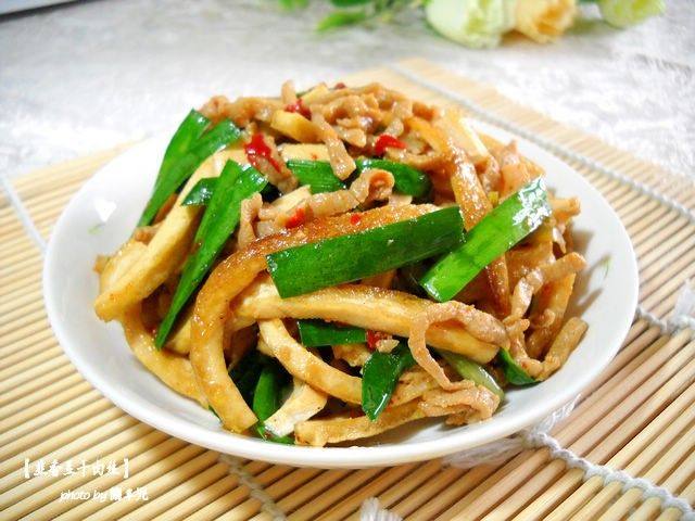 韭香豆干肉丝步骤17