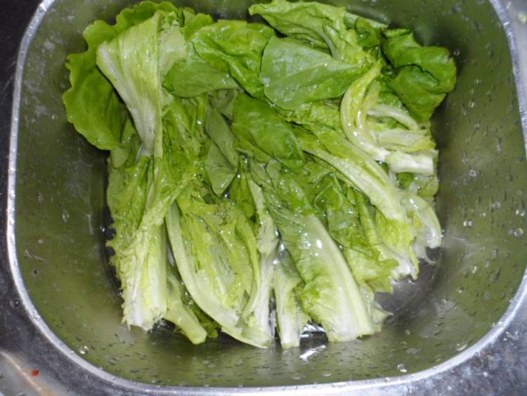 香菇扒生菜步骤2