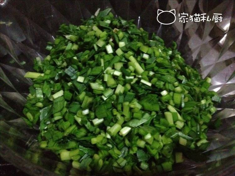 三鲜水煎饺步骤4