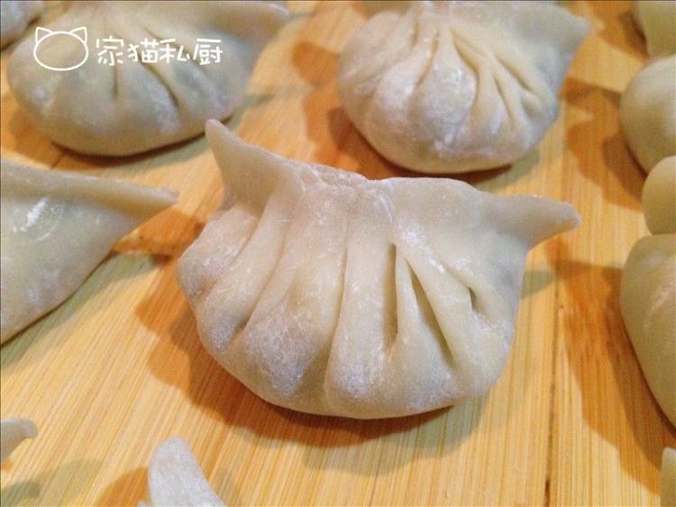 三鲜水煎饺步骤9