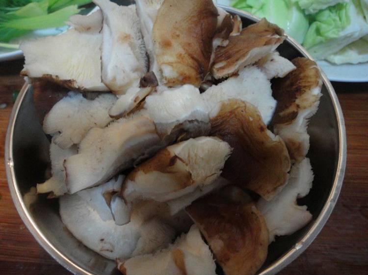 菇香小油菜步骤1