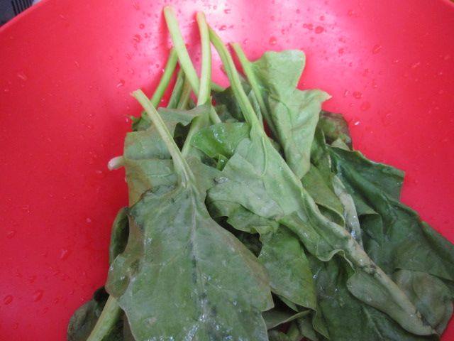 陈醋菠菜花生米步骤1