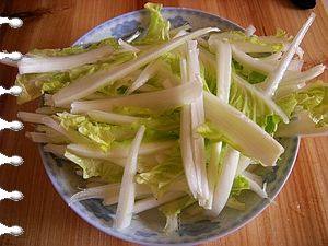 蒜香嫩白菜步骤2