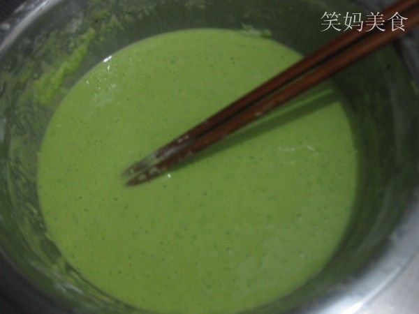 翡翠菠菜鸡蛋饼步骤4