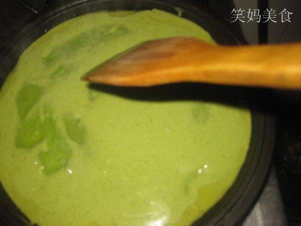 翡翠菠菜鸡蛋饼步骤6