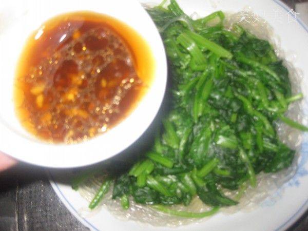 凉拌菠菜粉条步骤7