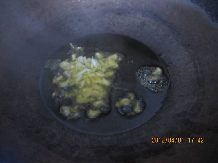 豆腐干炒韭菜步骤3