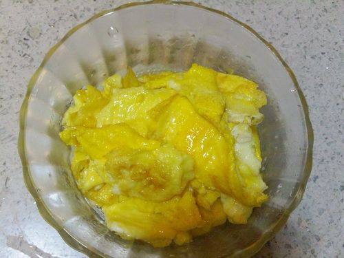黄瓜黑木耳炒蛋步骤3