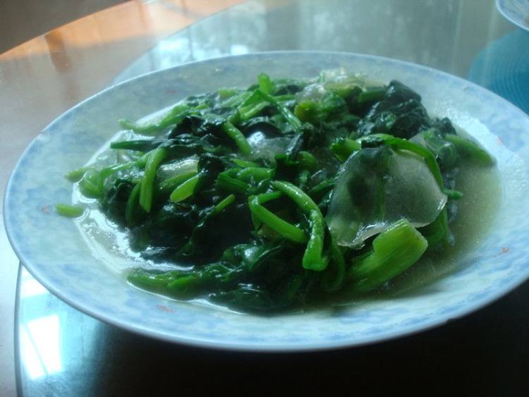 菠菜炖粉皮步骤7