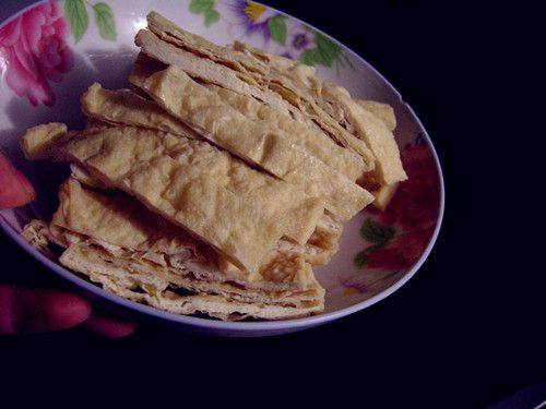 韭菜炒油豆腐步骤4