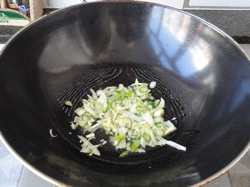 蚝油白菜胡萝卜丝步骤5