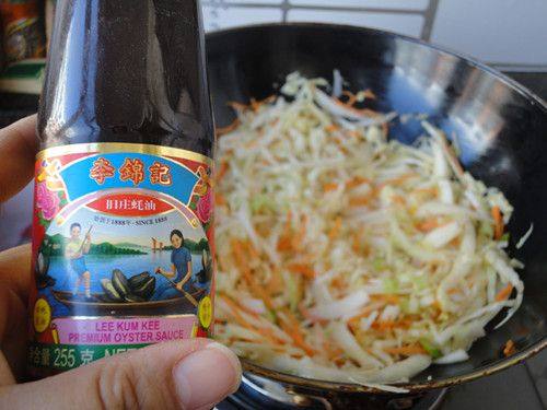 蚝油白菜胡萝卜丝步骤9