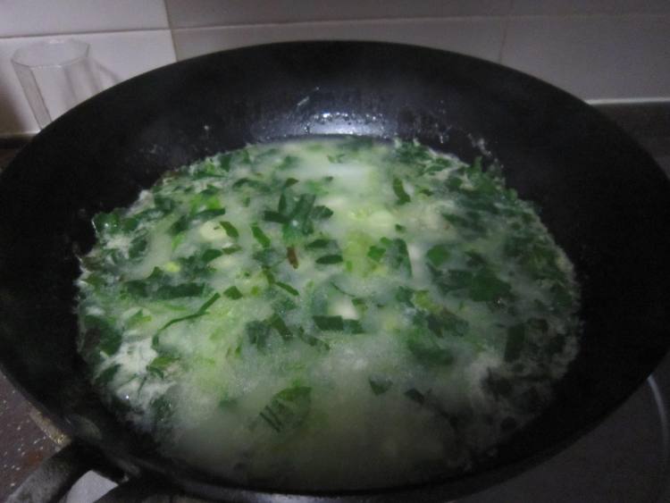菠菜油菜疙瘩汤步骤11