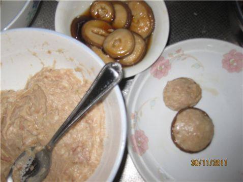 芋香肉茸香菇盏步骤3
