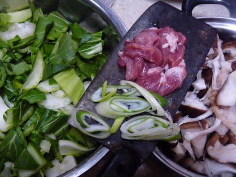 蚝油香菇油菜步骤1