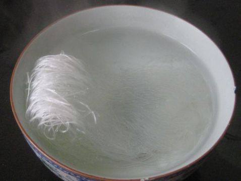飞鸭胗粉丝煲步骤3